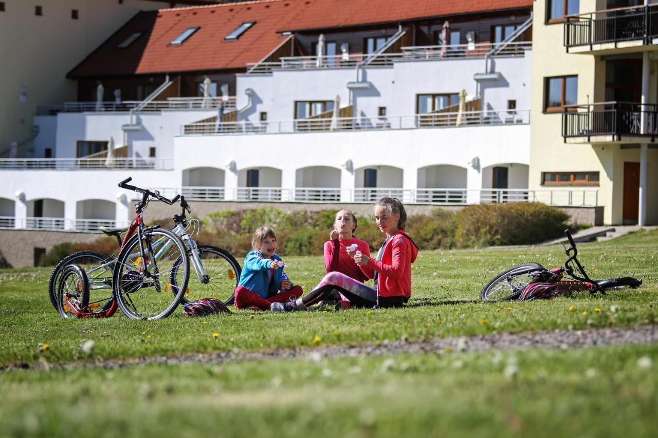 Lipno Lake Resort Lipno nad Vltavou Exterior photo
